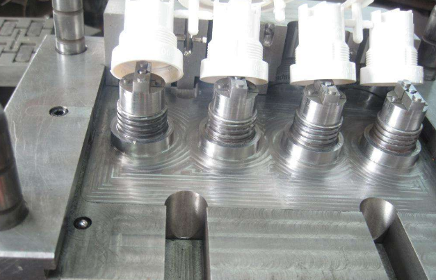 深圳模具工(gōng)廠注塑模具螺紋的製作 深圳模具工廠注(zhù)塑模具螺(luó)紋的製作