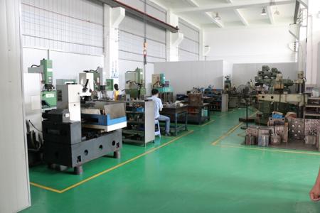 注塑（sù）模具滑塊的定位基準的（de）確定及定位裝置