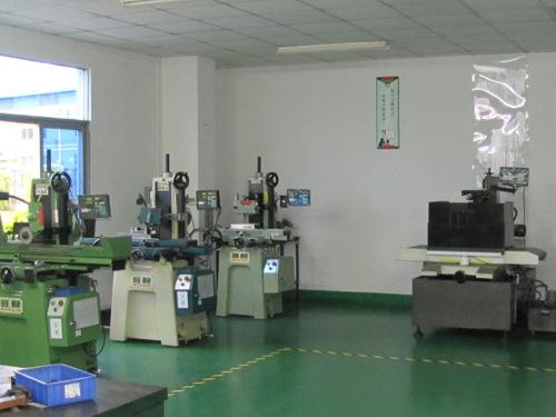 注塑模具製造斜導柱滑塊的耐磨塊（kuài）結構和要求