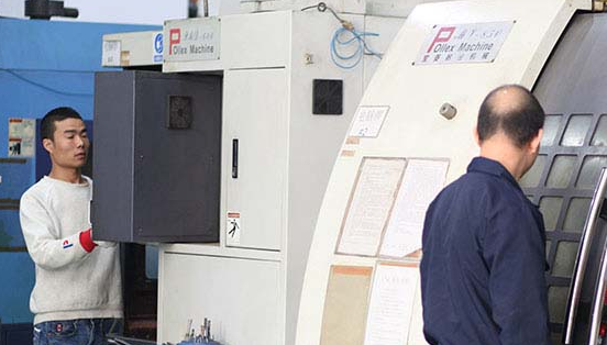 在深（shēn）圳怎麽選擇專業的模具開（kāi）模廠呢？